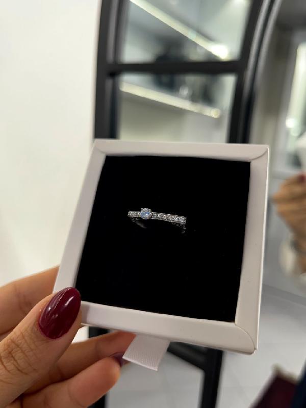 حلقه سفید تک نگین